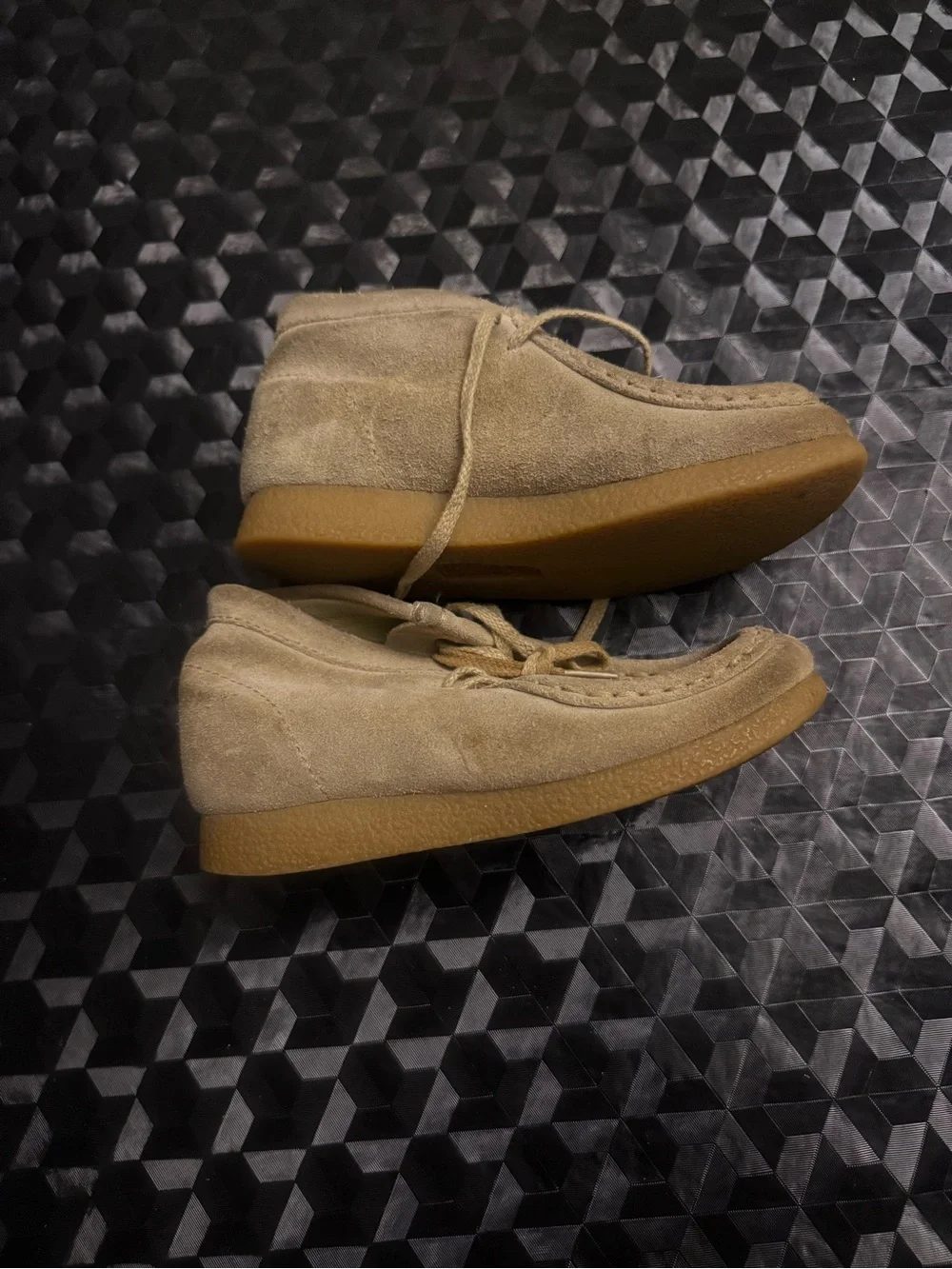 {CLARK’S} Tan Suede Moccasin-Style Chukka Ankle Boots